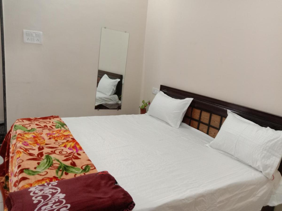 Aradhya Prime Home Stay Garudeshwar Zewnętrze zdjęcie