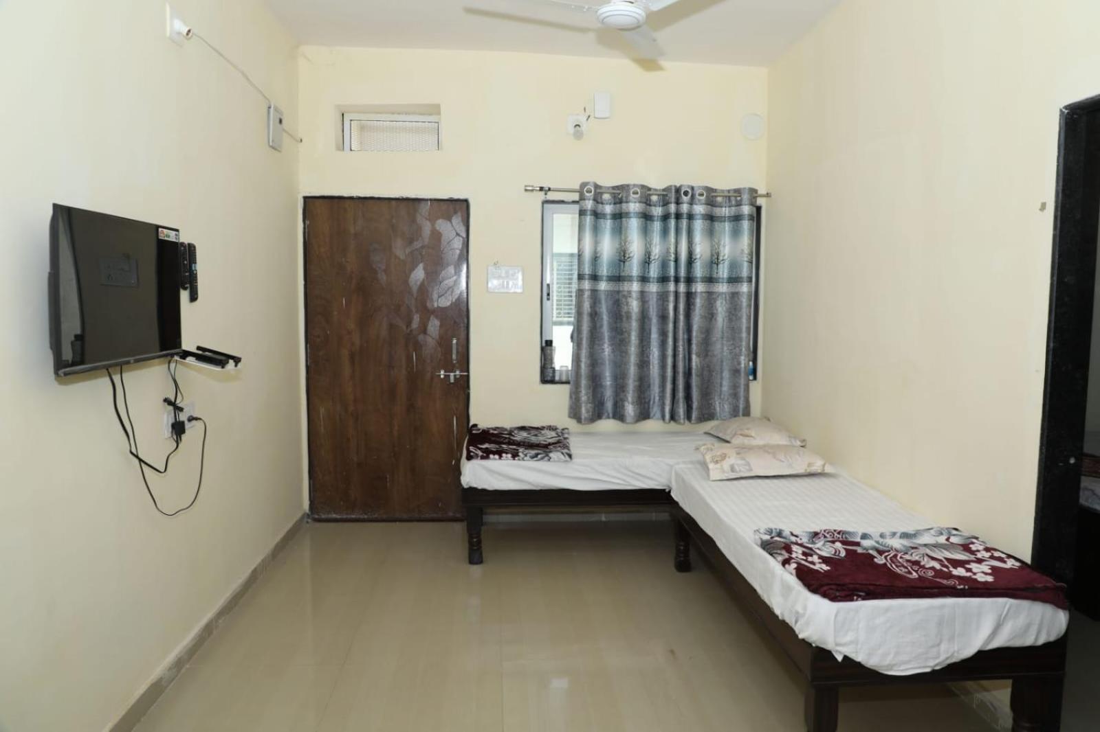 Aradhya Prime Home Stay Garudeshwar Zewnętrze zdjęcie
